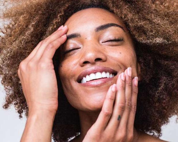 4 главных минуса отбеливания зубов